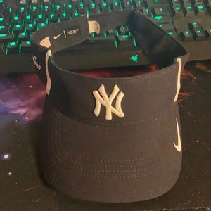Nike New York Yankees Dri-Fit Visor